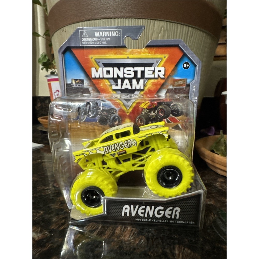 MONSTER JAM - BLUE THUNDER - MONSTER TRUCK 1:64 Serie 34 New